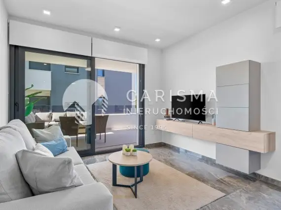 (9) Nowoczesny apartament narożny w Los Altos z licencją na wynajem, garażem i strefą wellness