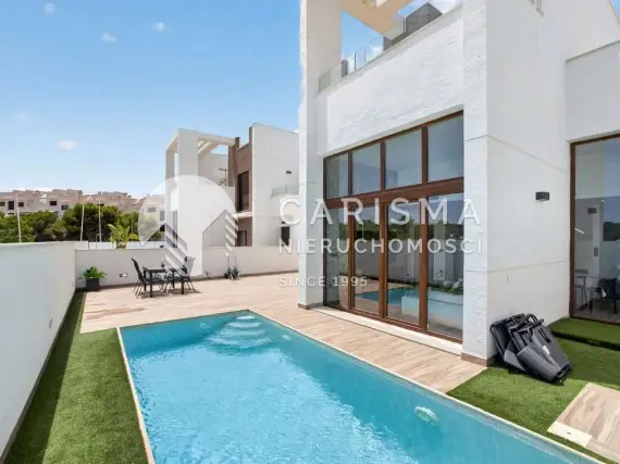 (49) Nowoczesna willa z prywatnym basenem i tarasem dachowym w Los Balcones, Torrevieja