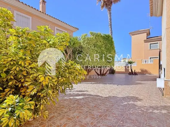 (6) Willa z południową ekspozycją w Royal Park, Orihuela Costa, 2,5 km od morza