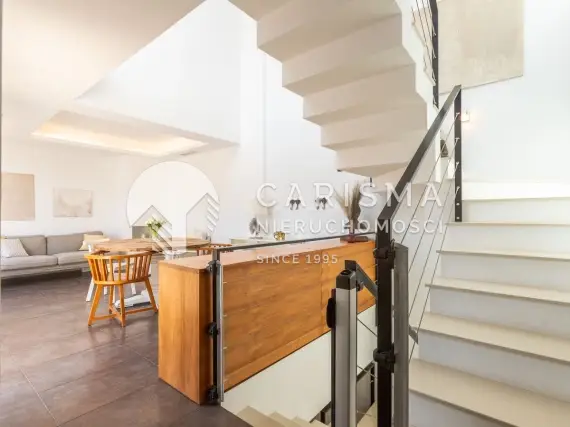 (16) Nowoczesny townhouse z basenem i tarasem dachowym w Aguas Nuevas, Torrevieja