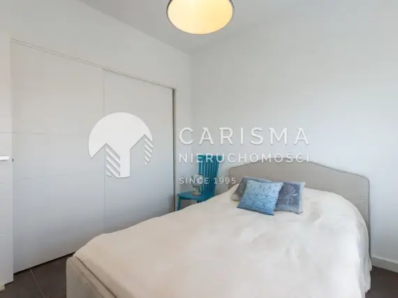 (21) Nowoczesny townhouse z basenem i tarasem dachowym w Aguas Nuevas, Torrevieja