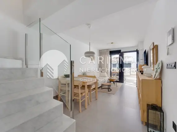 (7) Townhouse w Guardamar Hills 1 km od plaży z garażem na 2 auta i basenem