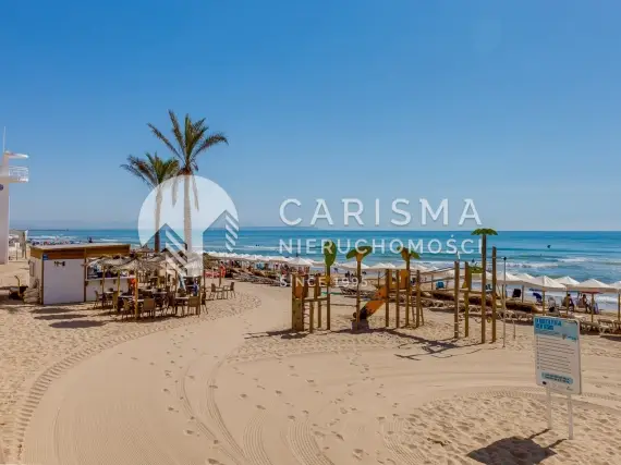 (38) Townhouse w Guardamar Hills 1 km od plaży z garażem na 2 auta i basenem