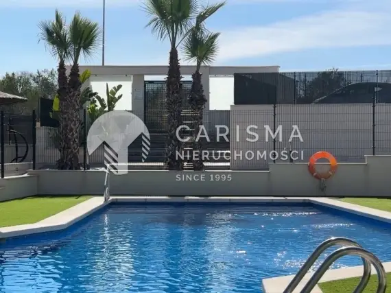 (29) Nowoczesny bungalow na ostatnim piętrze w Orihuela Costa z prywatnym tarasem dachowym