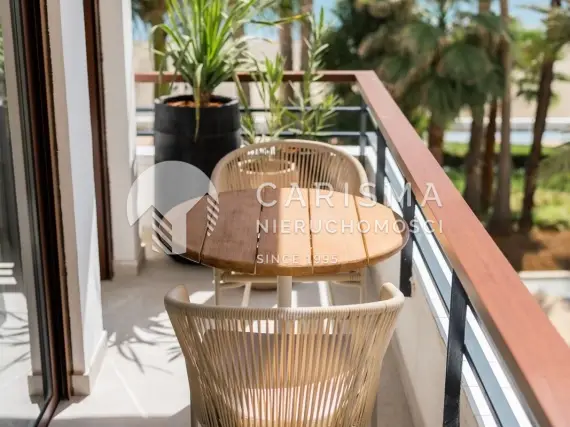 (6) Apartament z widokiem na morze, przy plaży i promenadzie, w Esteponie