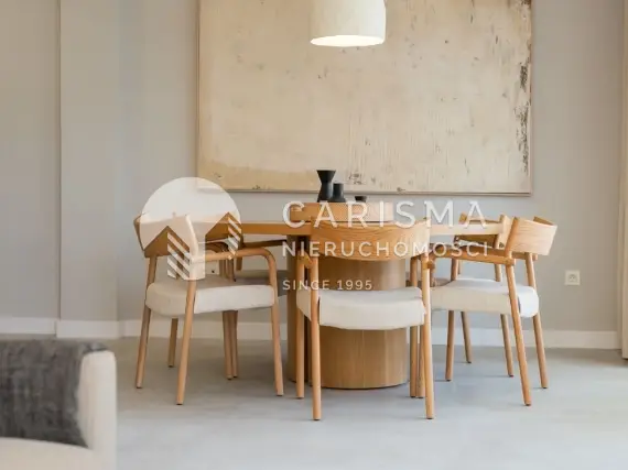 (20) Apartament z widokiem na morze, przy plaży i promenadzie, w Esteponie