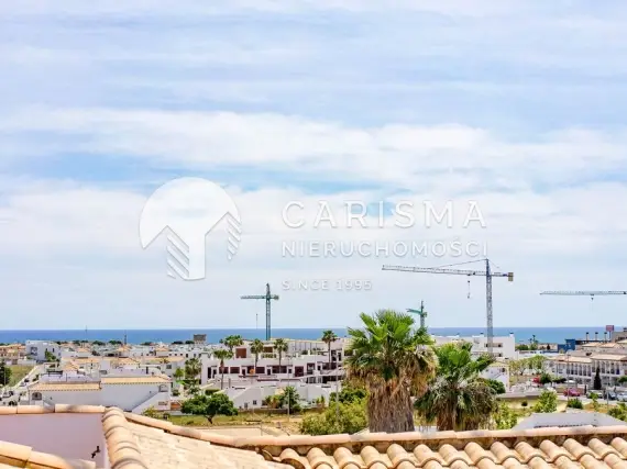 (32) Penthouse w La Ciñuelica, Punta Prima z prywatnym tarasem dachowym i jacuzzi