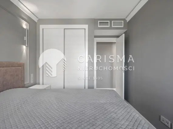 (25) Apartament w pierwszej linii brzegowej w Punta Prima z panoramicznym widokiem na Morze Śródziemne