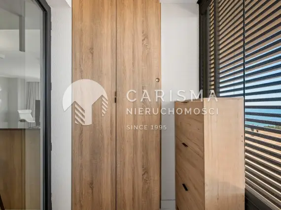 (45) Apartament w pierwszej linii brzegowej w Punta Prima z panoramicznym widokiem na Morze Śródziemne