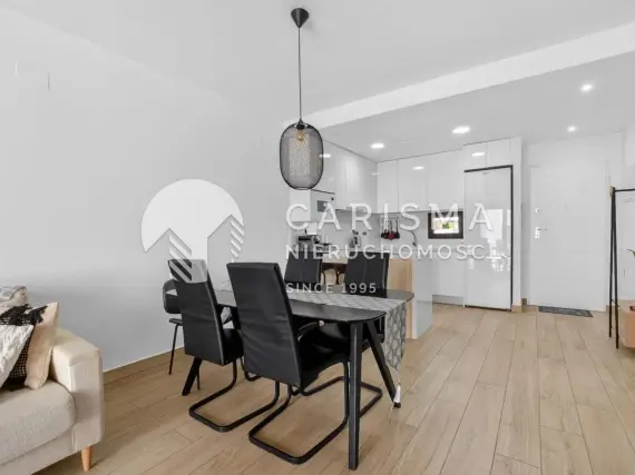 (17) Apartament z tarasem dachowym 71 m² i widokiem na lagunę w Los Balcones, Torrevieja