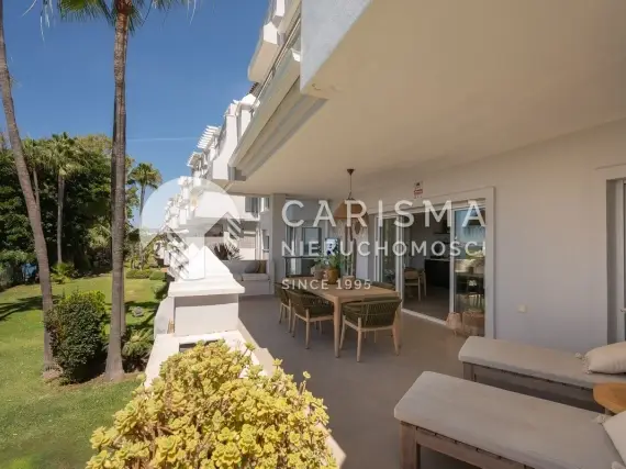 (9) Luksusowy apartament w pierwszej linii brzegowej z widokiem na morze, Estepona