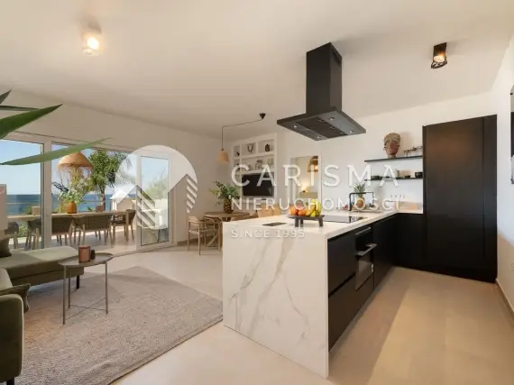 (17) Luksusowy apartament w pierwszej linii brzegowej z widokiem na morze, Estepona