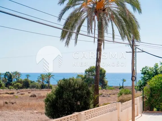(34) Odnowiony apartament z widokiem na morze, Punta Prima