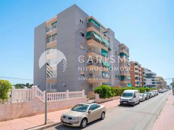 (37) Odnowiony apartament z widokiem na morze, Punta Prima