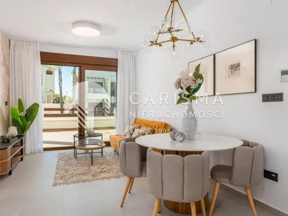 (30) Nowe i nowoczesne apartamenty w budowie z widokiem na lagunę w Torrevieja