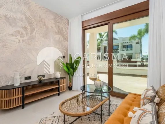 (35) Nowe i nowoczesne apartamenty w budowie z widokiem na lagunę w Torrevieja