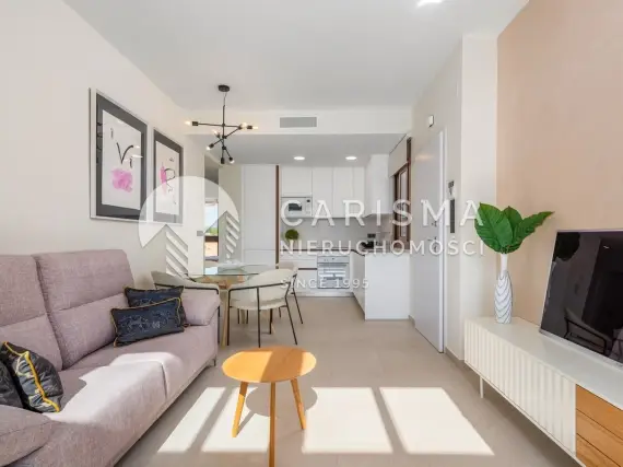 (46) Nowe i nowoczesne apartamenty w budowie z widokiem na lagunę w Torrevieja