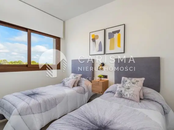 (51) Nowe i nowoczesne apartamenty w budowie z widokiem na lagunę w Torrevieja