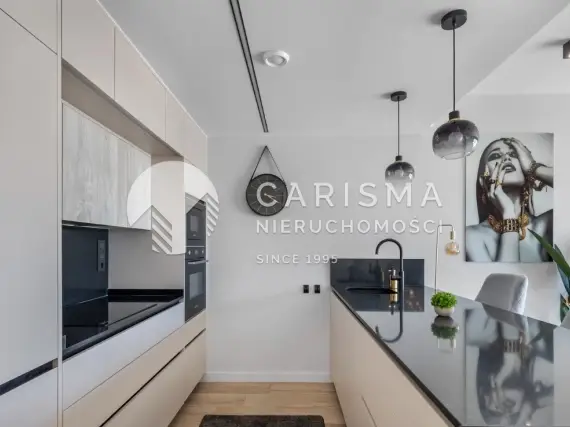 (12) Penthouse w bardzo dobrej lokalizacji, w Punta Prima