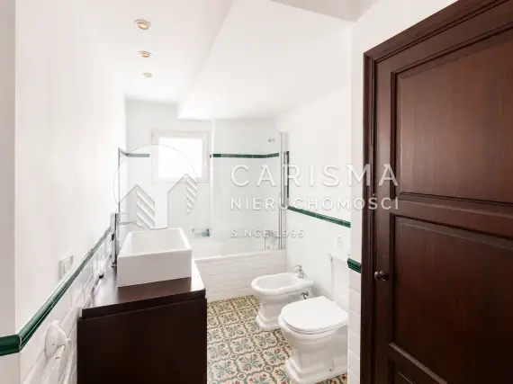 (30) Przestronny apartament w pierwszej linii brzegowej, Altea