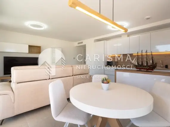 (5) Nowoczesny apartament na parterze w Denii – gotowy do zamieszkania