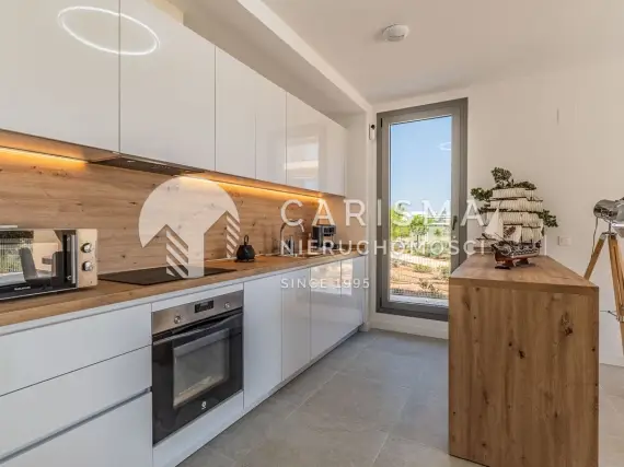 (8) Nowoczesny apartament na parterze w Denii – gotowy do zamieszkania