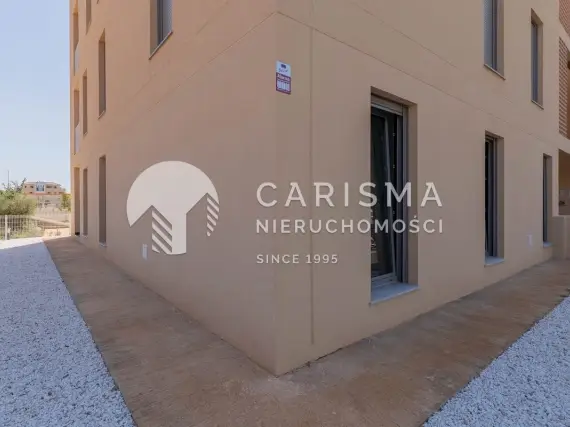 (33) Nowoczesny apartament na parterze w Denii – gotowy do zamieszkania