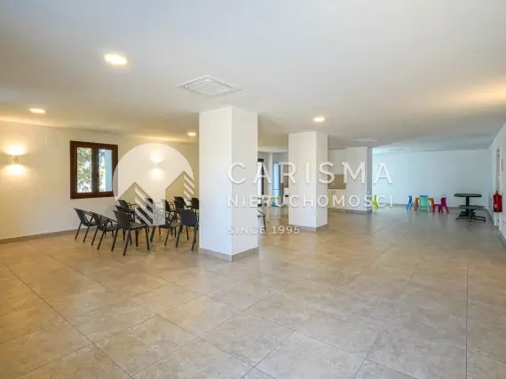 (36) Nowoczesny apartament na parterze w Denii – gotowy do zamieszkania