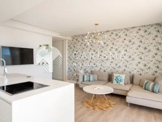 (10) Nowoczesny i luksusowy apartament w pierwszej linii brzegowej w Esteponie, Costa del Sol