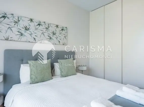 (15) Nowoczesny i luksusowy apartament w pierwszej linii brzegowej w Esteponie, Costa del Sol