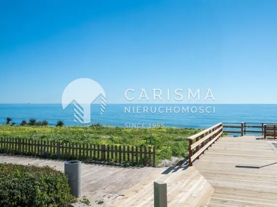 (22) Nowoczesny i luksusowy apartament w pierwszej linii brzegowej w Esteponie, Costa del Sol