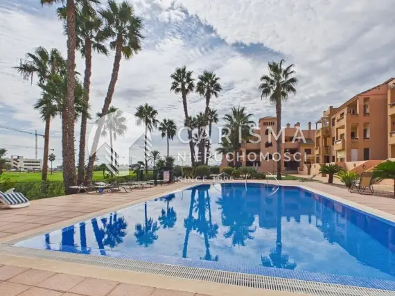 (5) Apartament gotowy do zamieszkania, przy polu golfowym w Los Alcazares