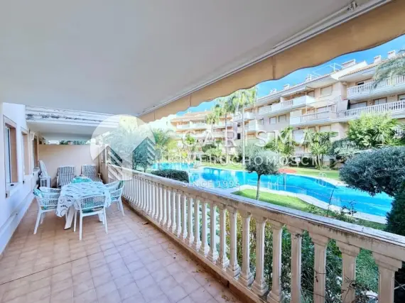 (3) Apartament z 3-ma sypialniami w dobrej lokalizacji, w Javea