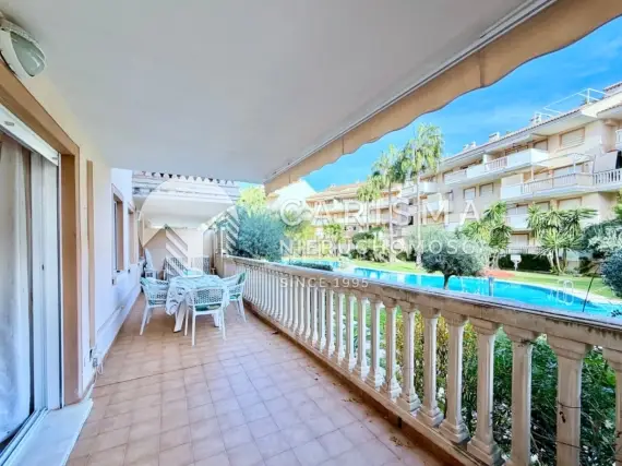 (8) Apartament z 3-ma sypialniami w dobrej lokalizacji, w Javea