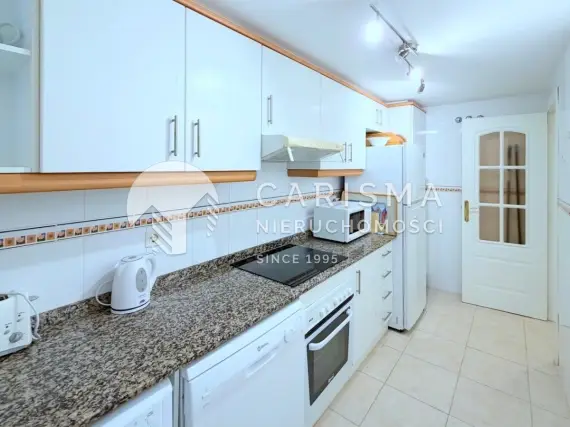 (11) Apartament z 3-ma sypialniami w dobrej lokalizacji, w Javea