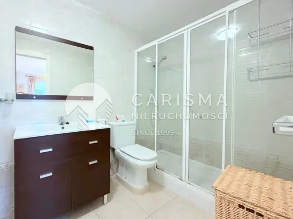(15) Apartament z 3-ma sypialniami w dobrej lokalizacji, w Javea