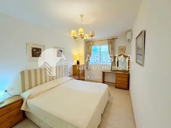 (21) Apartament z 3-ma sypialniami w dobrej lokalizacji, w Javea